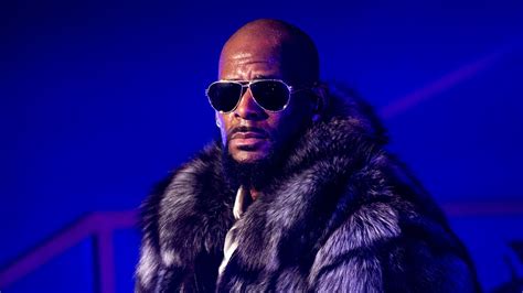 Multiple Parents Claim R Kelly Is Holding Their Daughters In A Sex Cult GQ
