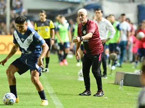 Omar De Felippe, el DT que renació a Central Córdoba de Santiago del