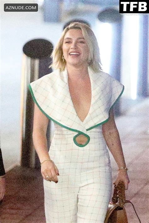 Florence Pugh Sexy Seen Flaunting Her Hot Figure In White At The Wonder Q And A In Los Angeles