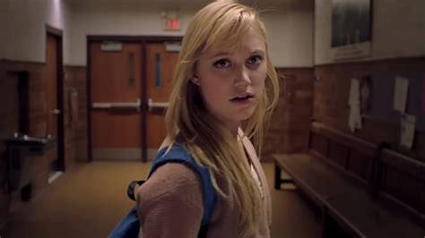 Where is It Follows Filmed? Plot & Cast - OtakuKart