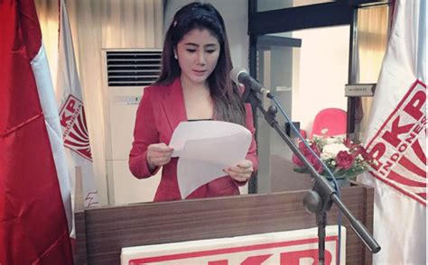 Politikus Cantik Indonesia Destiara Talita Bikin Heboh Foto Seksi Berita Hot Heboh Terbaru