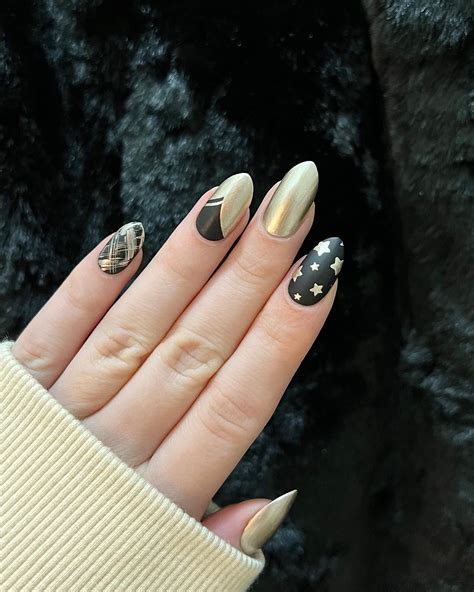 Uñas Negras Con Dorado 7 Ideas Que Lucen Como De Un Millón De Dólares