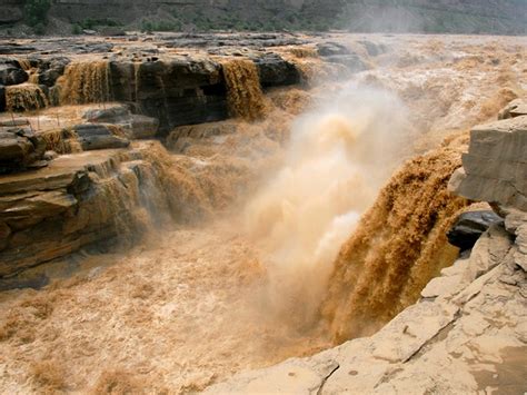 China: Through flood and drought: reconstructing the Yellow River ...