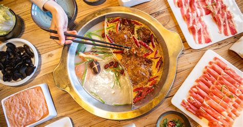 Rose Mcgowan Is Not Standing Down After Nude Photo And Sex Tape Leak