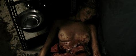 Turistas Nude Pics Page