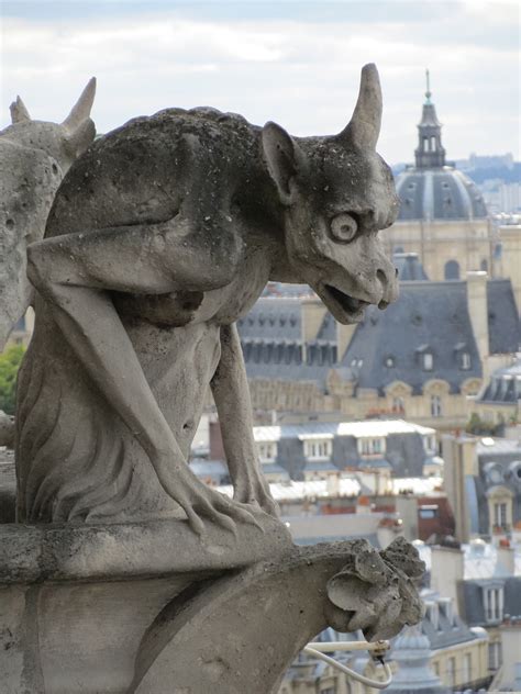gargoyle -Notre Dame | Акварельные иллюстрации, Скульптура, Иллюстрации