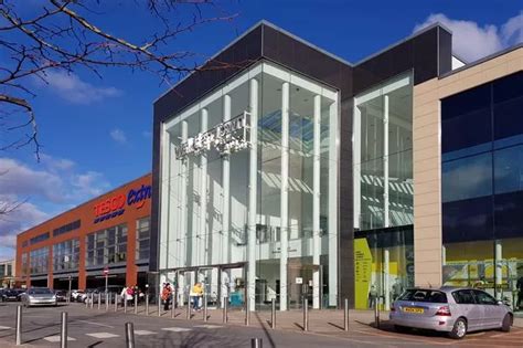 Hundreds Of Cyclists Set To Strip Off For Naked Bike Ride Manchester Evening News