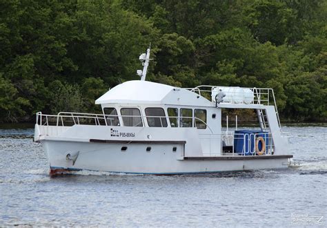 Вель — Фото — Водный транспорт