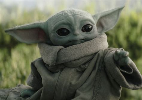 Hot Toys Life Sized Baby Yoda Is Here And He Is Glorious Artofit