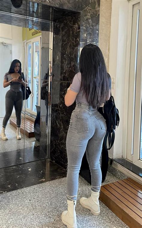 Hot gymer Vĩnh Phúc Hà Tĩnh sở hữu vòng 3 gần 1m mặc kín đáo đi siêu thị cũng hút ánh nhìn