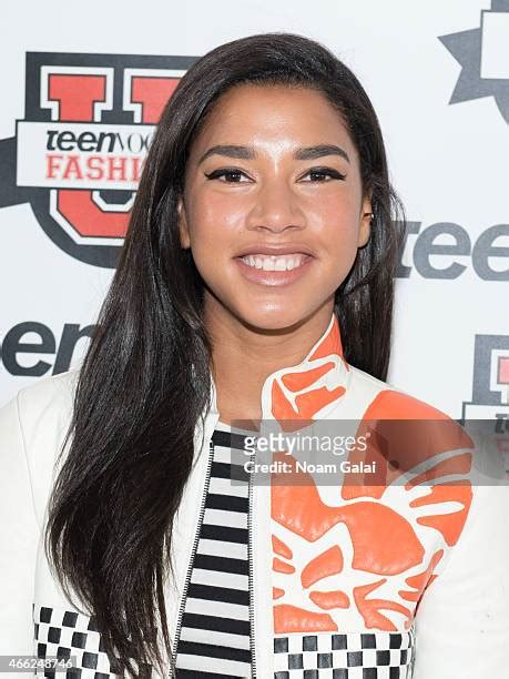 Beautified Hannah Bronfman Photos Et Images De Collection Getty Images