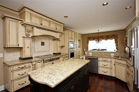 Painting Oak Kitchen Cabinets Antique White | Wow Blog