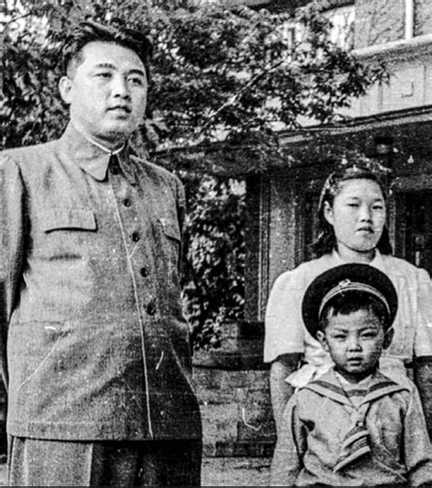 kim il sung    young kim jong il   early days