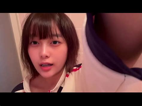 1人えっちおかあ んがリビングにいる間にお風呂でオナニーしてイキまくりました XVIDEOS