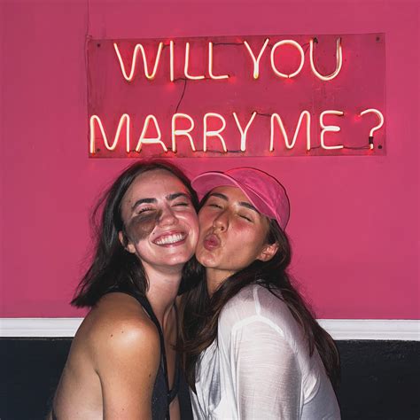 𝘾𝙖𝙨𝙨𝙖𝙣𝙙𝙧𝙖 𝙉𝙖𝙪𝙙 (@cassandranaud) • Instagram photos and videos