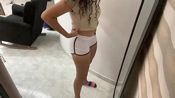 Cam Ra Amateur Enregistrant Ma Belle Fille En Train De Changer De V Tements Xvideos