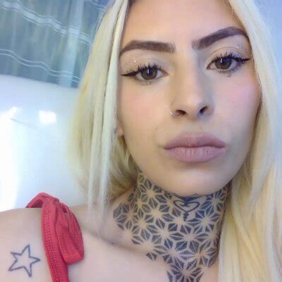 Amber Blonde Cam Model Free Live Sex Show Chat Stripchat