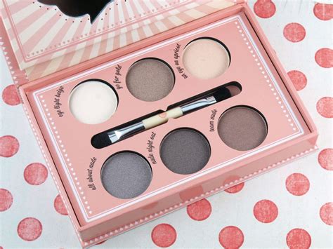 Essence How To Make Nude Eyes Make Up Box Review And Swatches The Happy Sloths Beauty