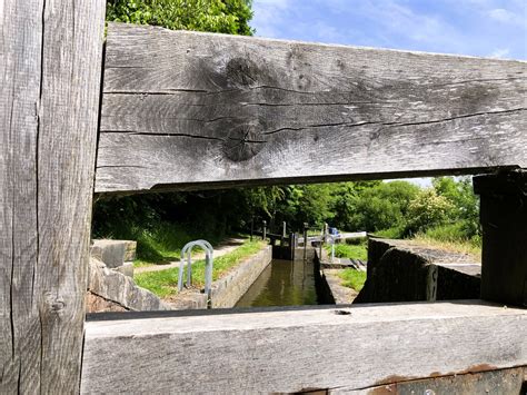 The Chesterfield Canal — A Very Narrow Journey