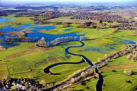 Luftbild Stade Uferbereiche Mit Durch Hochwasser Pegel Berfluteten