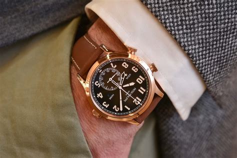 Review Patek Philippe Calatrava Pilot Travel Time R Specs Price