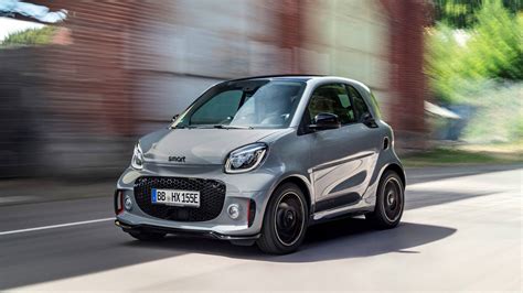 Smart Car Awr Partnership Announced In The Uae Dubi Cars New And