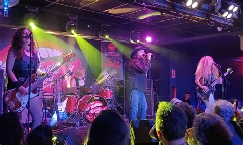 Nashville Pussy Lideran El Festival In Somni A Base De Rock N Roll Sucio Science Of Noise