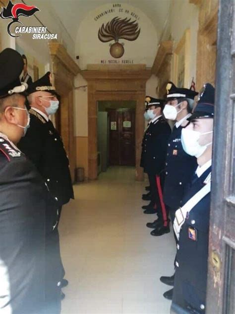 Siracusa El Comandante De Los Carabinieri De La Legi N Sicilia