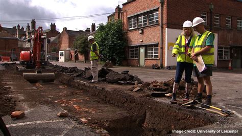 How the University of Leicester Found the Skeleton of Richard III » TwistedSifter