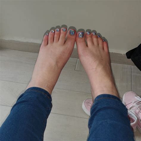 Sweaty, veiny and sock marked feet. My poor toes are so sore after