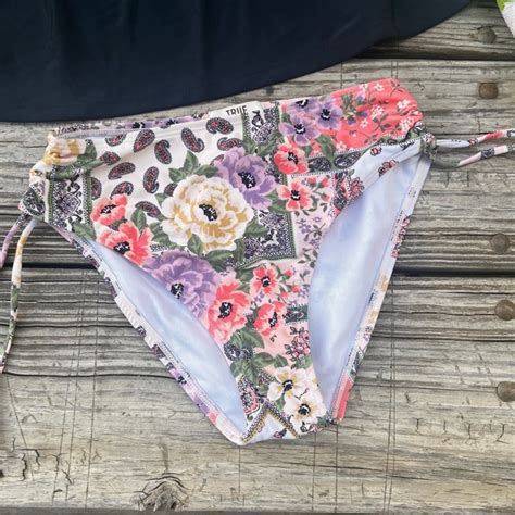 True Craft Swim True Craft Floral Paisley Bikini Bottom Size Small