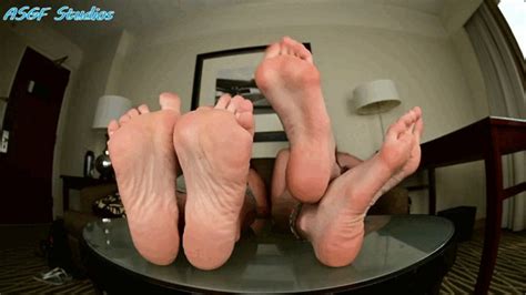 Strawberry And Mum Big Soles Mov Amateur Soles Giantess And Footjobs Clips Sale
