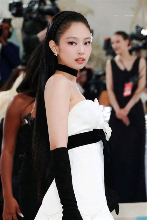 Jennie Diễn Viên Thời Trang Hàn Quốc