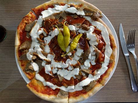 [I ate] Swedish Kebab Pizza : food