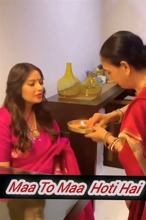 pregnant bipasha basu   mom trending viral celebbatra shorts