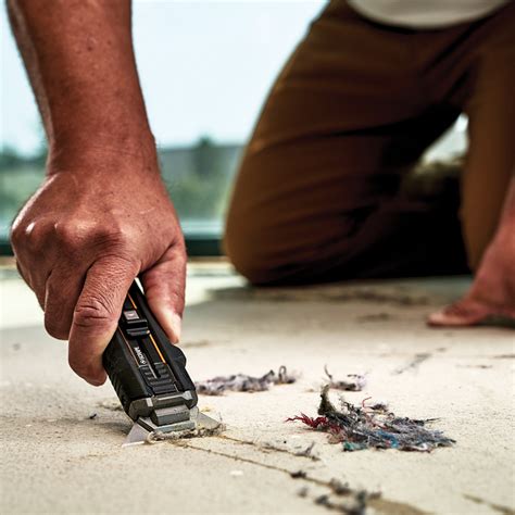 ToughBuilt Scraper Utility Knife | Toolstation