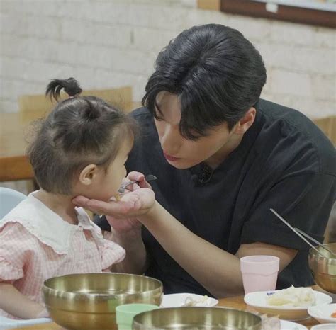 Pin by Ли Ли on ATZ Сан Чхве Choi San Sans cute Hot korean guys Boyfriend pictures