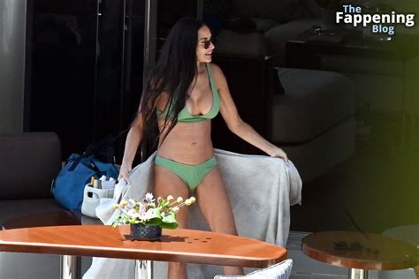 Demi Moore Shows Off Her Amazing Curves In A Green Bikini Photos The Fappening Leaked Photos