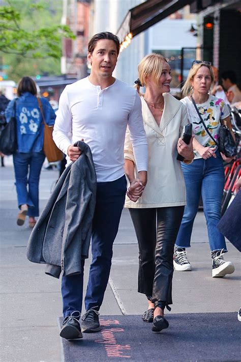 Kate Bosworth Justin Long Hold Hands During Walk In Nyc Photos