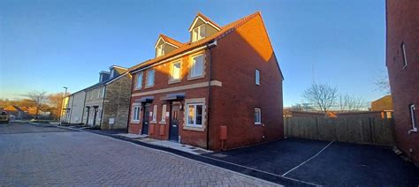 Heron Rise Station Approach Bed Semi Detached House For Sale