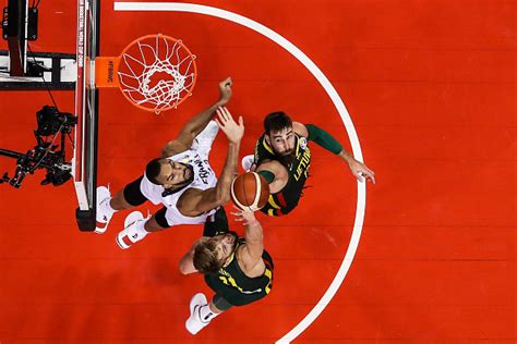 Basket ball match amical la France en démonstration face à la Lituanie