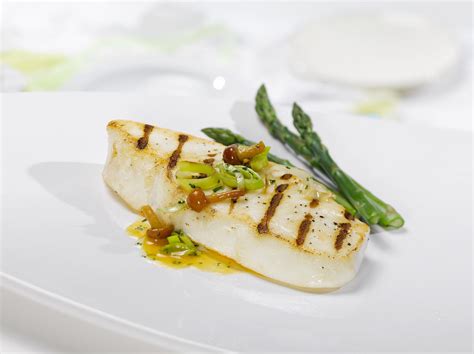 Grilled Halibut Recipe With Lemon Basil Vinaigrette