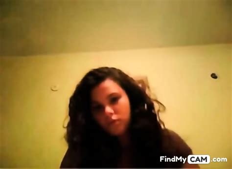 Cute Brunette Fingers On Cam