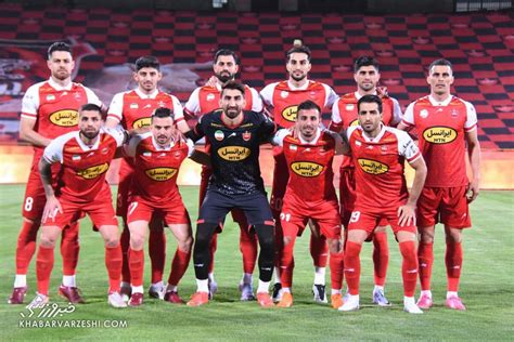 عکس رونمایی از پیراهن‌های دوم و سوم پرسپولیس