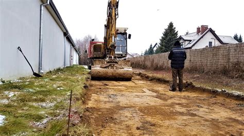 Roboty Ziemne Lublin Utwardzenie Drogi Lublin Wykopy Pod Fundamenty