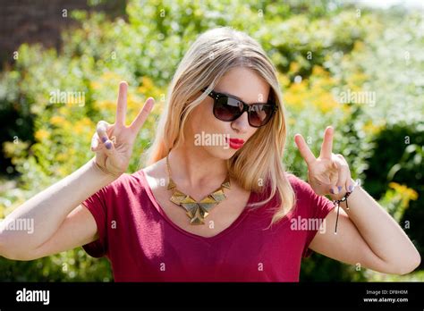 Fille ans bikini ou ans Banque de photographies et dimages à haute résolution Alamy