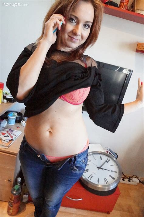 Yo MILF Jessica Red Showing Off Her Large Saggy Tits Meaty Pussy Lips CoedCherry