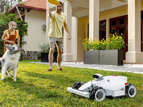Mammotion Launches New Wireless Luba 2 Awd Robot Lawn Mower