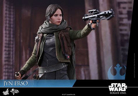 Rogue One A Star Wars Story Jyn Erso Figure By Hot Toys The Toyark News