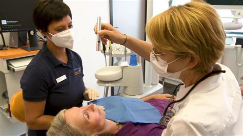 Weltgrößte Vagina Marys Schamlippen schwellen nach Schönheits OP immer weiter an